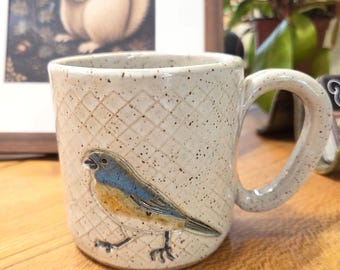 Caneca de cerâmica de 295 ml (10 oz) com pássaro azul sobre fundo branco, feita à mão em Ohio