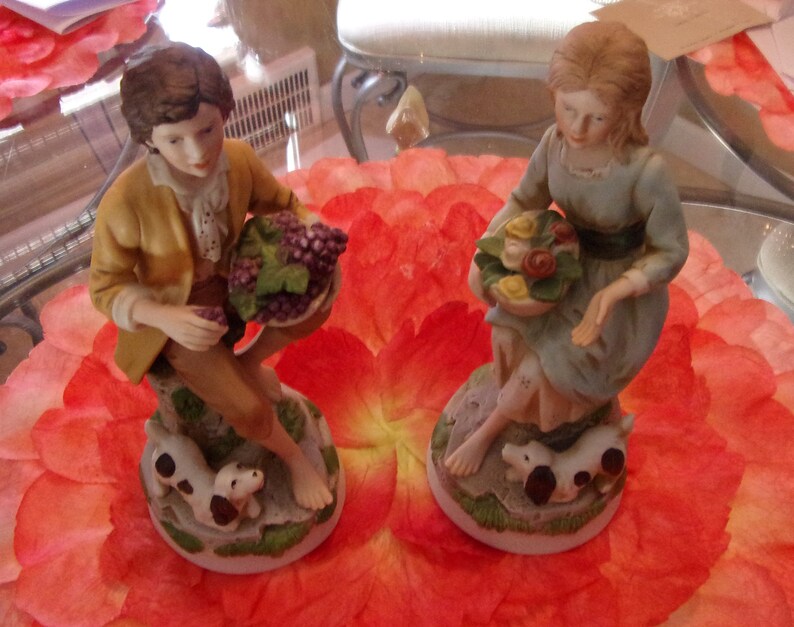 Vintage Homco 2 Matching Figurines