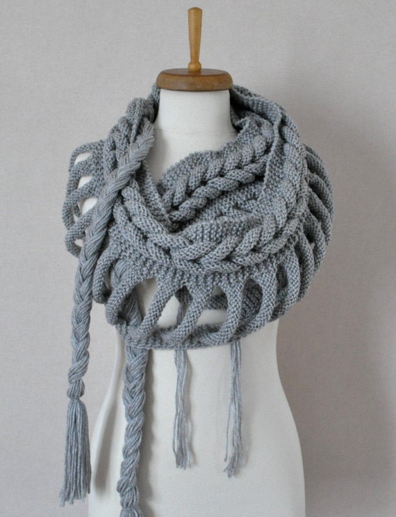 Grey Infinity scarf Hand knit infinity scarf Gray scarf | Etsy