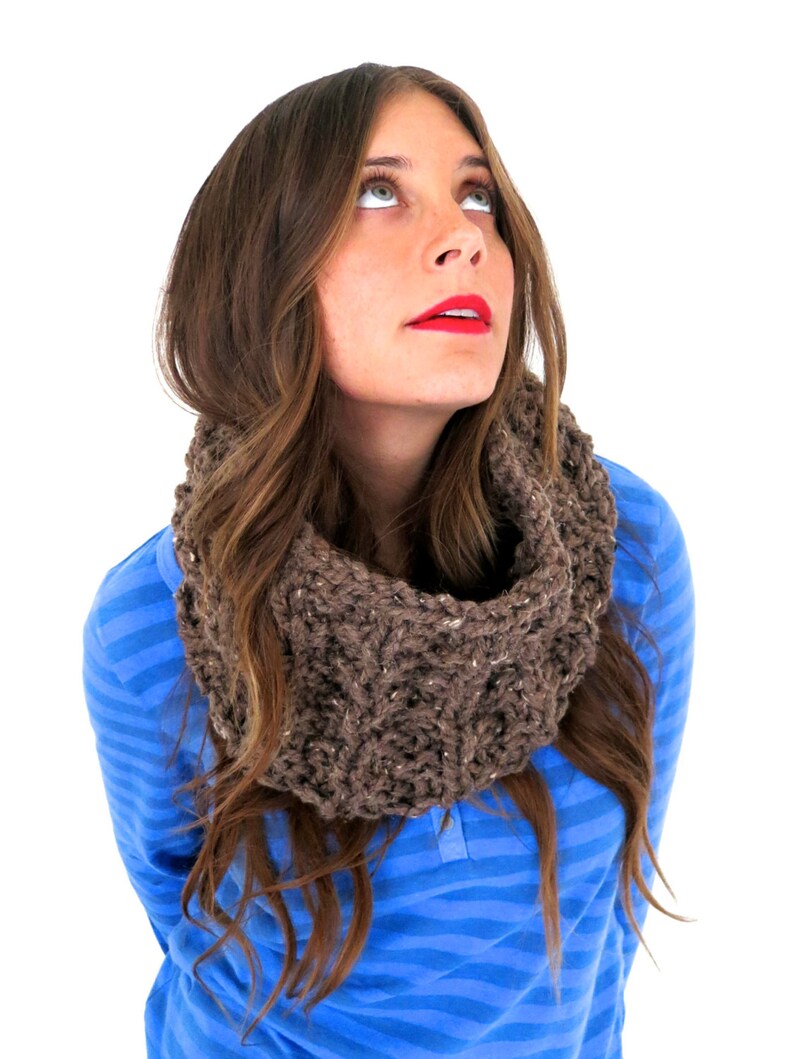 Knitting Pattern // Chunky Soft Thermal Knit Cowl // Thermal Cowl Pattern PDF image 4