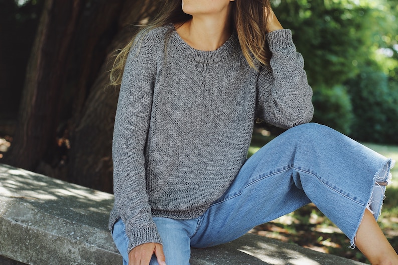 vintage soft raglan crewneck sweatshirt