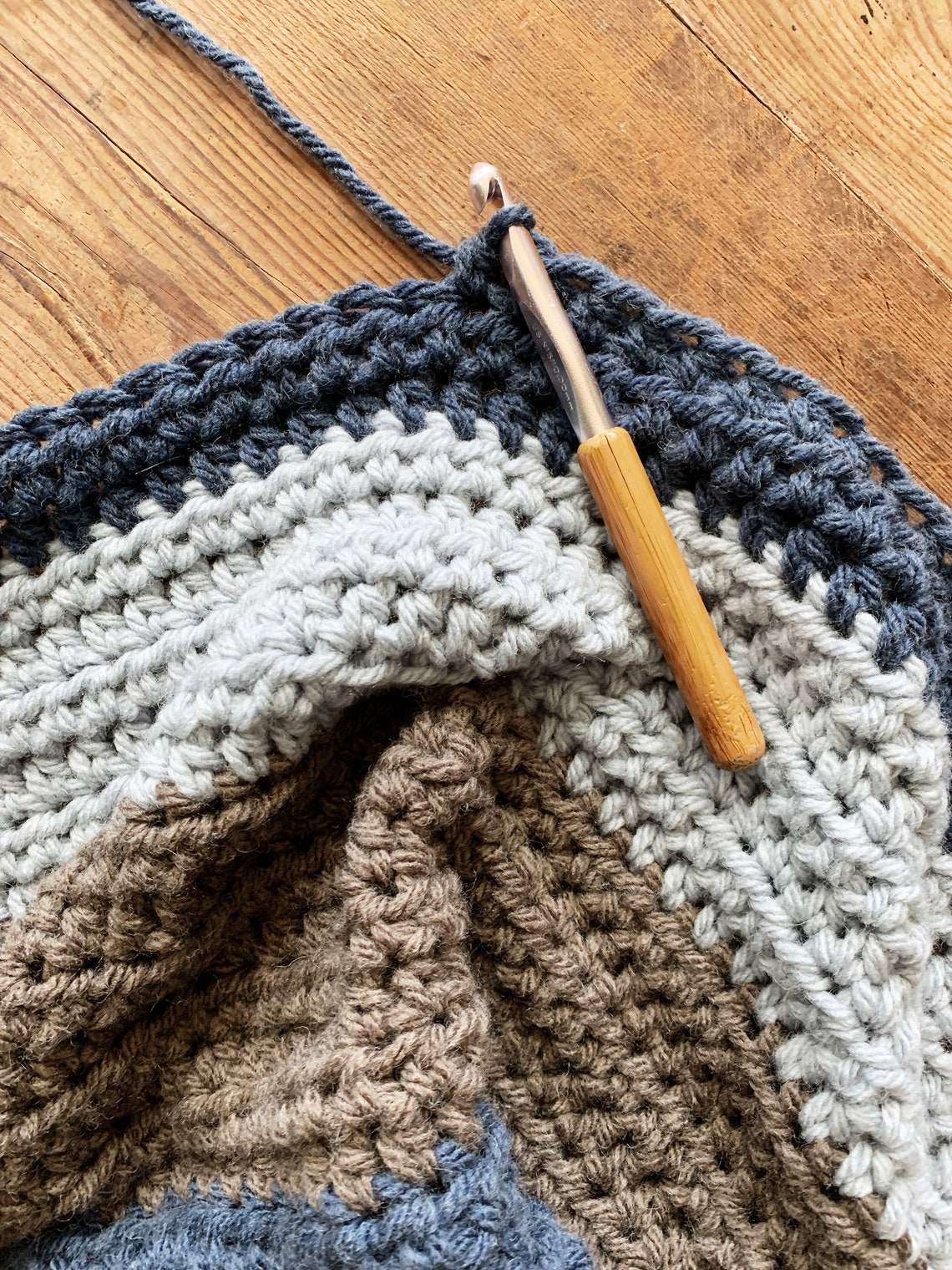 Crochet Pattern // Chunky Striped Triangle Scarf Wrap Shawl Beginner ...