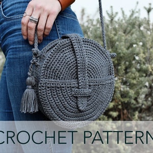 Crochet Pattern // Sturdy Circle Round Tassel Purse Bag Front Pocket Closure // Crossbody Canteen Bag Pattern PDF image 1