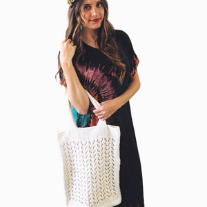 Knitting Pattern // Lace Knit Beach Tote Bag Large Boho Purse // Arrowhead Tote Pattern PDF image 5