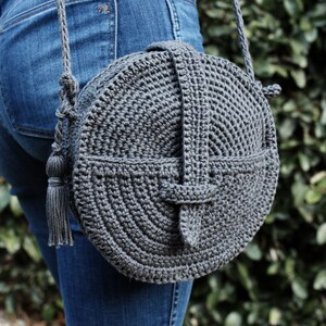 Crochet Pattern // Sturdy Circle Round Tassel Purse Bag Front Pocket Closure // Crossbody Canteen Bag Pattern PDF image 6