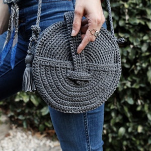 Crochet Pattern // Sturdy Circle Round Tassel Purse Bag Front Pocket Closure // Crossbody Canteen Bag Pattern PDF image 5