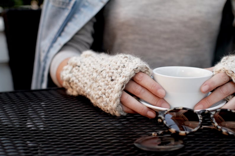 Crochet Pattern // Fingerless Gloves Mittens Chunky Warm Wrist | Etsy