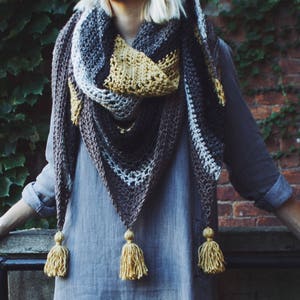 Crochet Pattern // Striped Tassels Triangle Top Down Shawl Scarf Eyelet ...