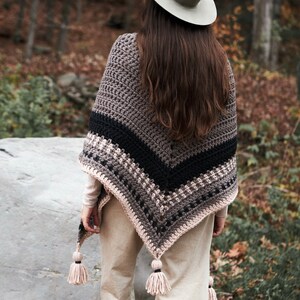 Crochet Pattern // Triangle Shawl Wrap Scarf Linen Stitch Striped ...