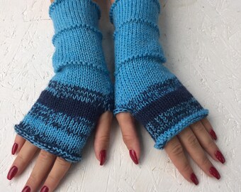 nuevos guantes de punto para mujer, manoplas azules, calentadores de brazos largos, guantes boho, calentadores de muñeca. ¡Listo para enviar!