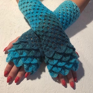 Gants femmes / mitaines / gants dragon / manchettes