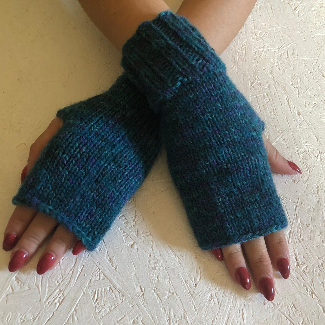 Women Gift New Green Knit Gloves, Mittens Winter, Long Arm Warmers
