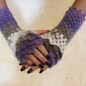 women gloves Fingerless crocodile stich dragon scale crochet women's Arm Warmers gift Accessory Ready to ship image 4