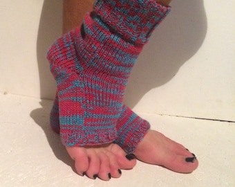NEW yoga socks, rainbow Pilates Socks, knit Yoga socks with heel,  Toeless Socks,  Pedicure Socks , Piyo Socks, gift accessories