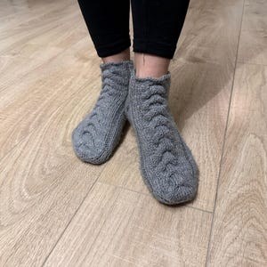 Gray knit NEW socks, women wool sliper Socks, cable knit Socks, gray Women Socks, home socks