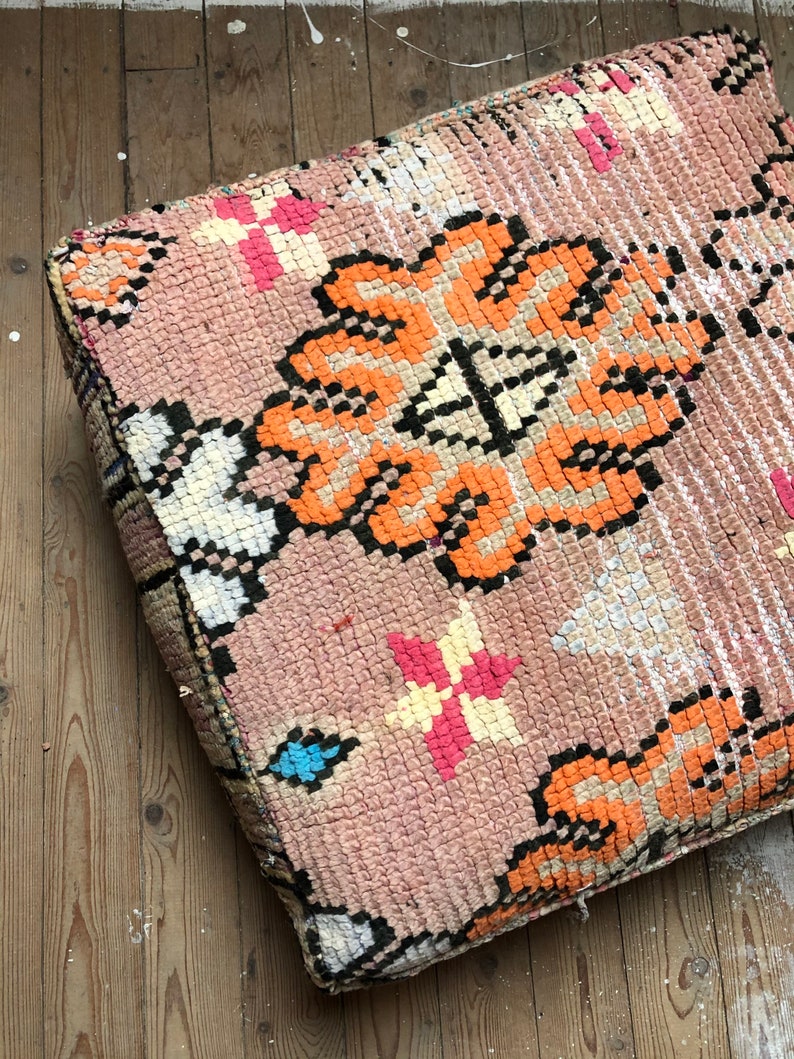 Handmade Moroccan poof 100/% wool kilim 60x60x25cm P202