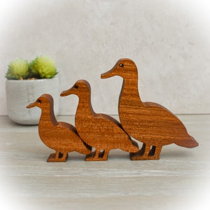 Wooden Duck figurine, ornament, family of three.