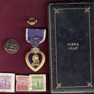 WWII WW2 Vintage Purple Heart Medaille im Etui mit zwei Eichenblättern