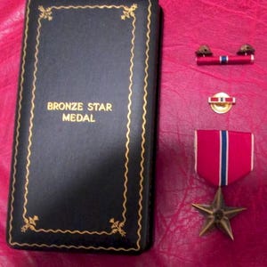 Vietnam Viet Nam War Era Bronze Star Medal with Case
