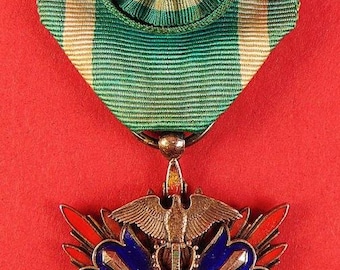 第二次世界大戦時の日本軍陸軍勲章「旭日章」桐章 - Etsy 日本