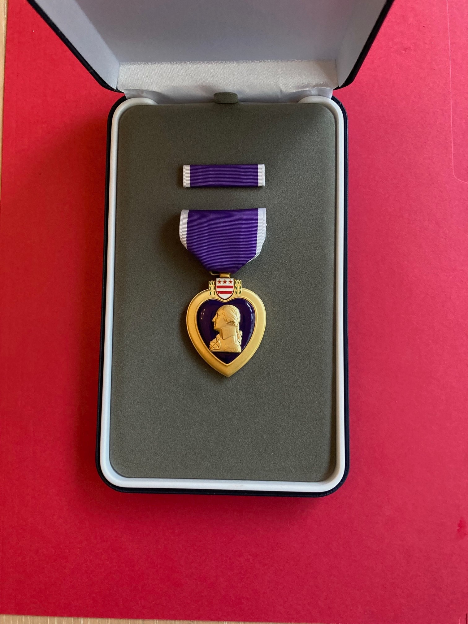 ケース付き米国パープルハート勲章 - Etsy 日本