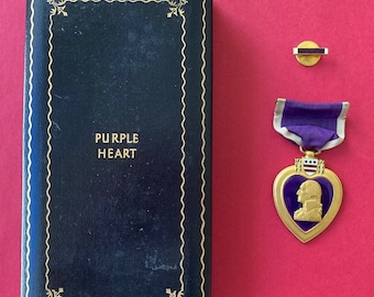 WW2 WWII Purple Heart Medal with WW2 Case