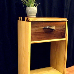 YOLANDA side table