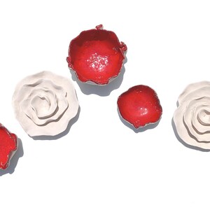 Samples - Set of 5 off-white and red ceramic tiles - Ceramic wall decor - Ceramic wall art READY TO SHIP