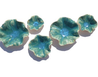Acqua Green Ceramic Tulip Wall Art Sculpture Set - Handmade Ceramic Decor - 5 pieces