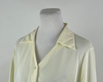 Off White Cream 70’s Collared Blouse XL Long Sleeve Shirt Button Front Vneck Wing Tip Collar Career Blouse Nylon