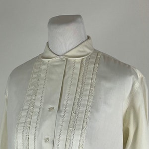 Off White 50’s Collared Blouse Large Long Sleeve Shirt Button Front Peter Pan Collar Minimalist Lace Front Trim Shapely