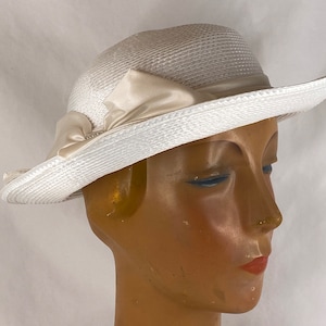 White Breton Hat Small Straw 80&#39;s Large Bow Accent Wedding Miss Bierner Woven Princess Di Eighties
