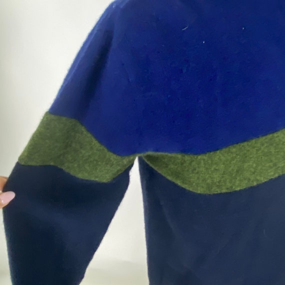 Blue Green Stripe 90's Sweater Medium Graphic Kni… - image 8