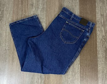 Lee Jeans Men's XXXLarge 54x30 50 Waist 30 Inseam 3XL Medium Wash 90's Nineties Regular Fit Plus Sized