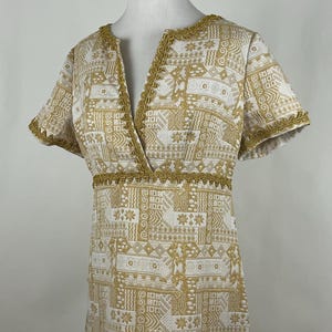 Gold  Formal Dress Medium 60&#39;s Metallic Formal Short Sleeve Shimmery Gold Geometric Floral Flowers V-Neck Floral Swirls Floor Length