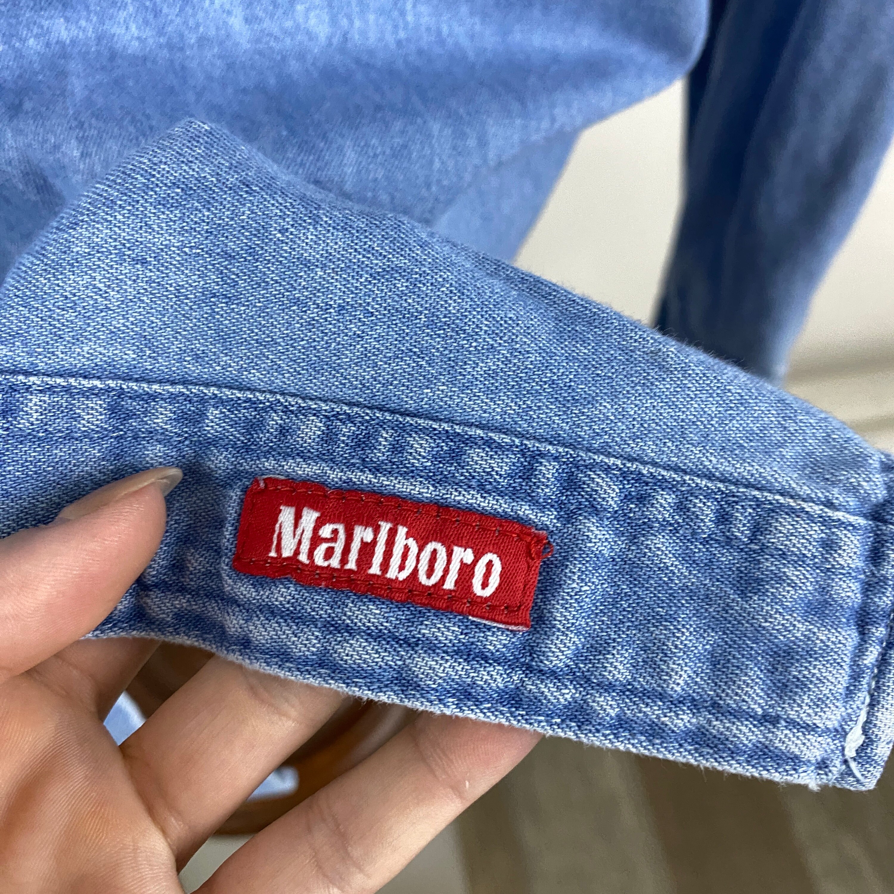 Marlboro Western Denim Shirt Buttons Large L Worn in Distressed