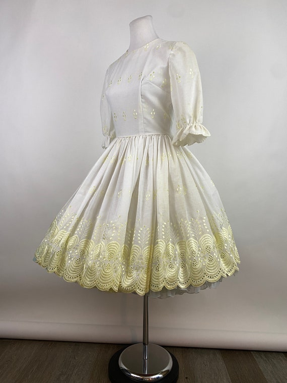White Lace Swing Dance Dress XS Cream Eyelet Rock… - image 1
