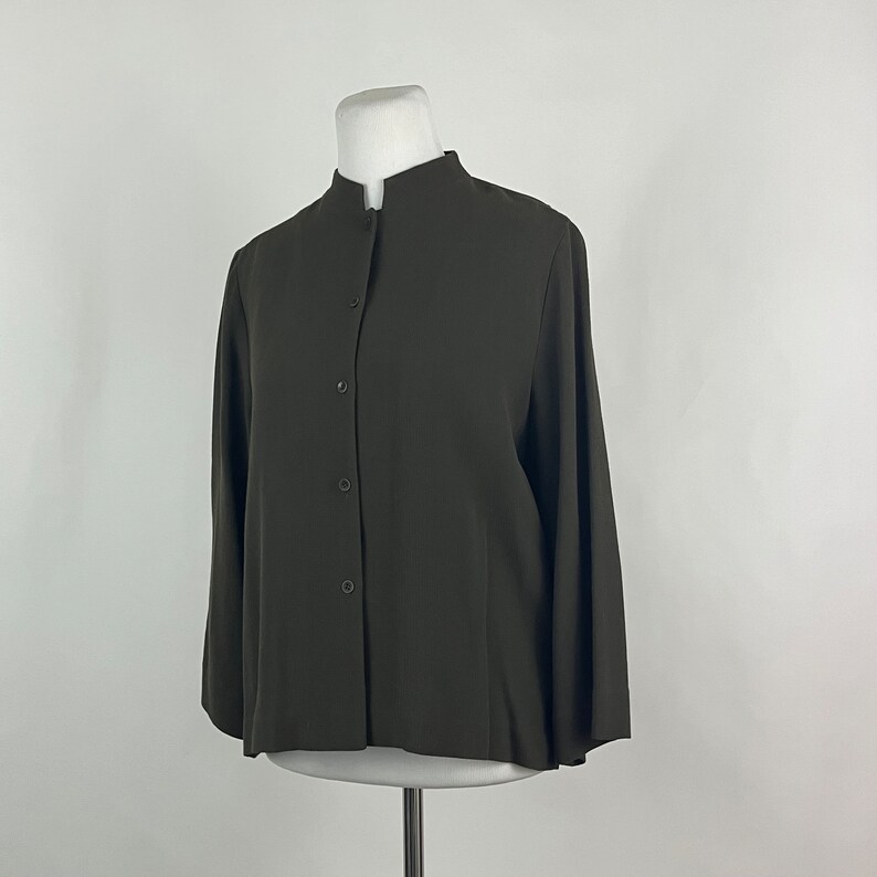 Veste vert olive petit col Nehru col montant Eileen Fisher Y2K gris manches 3/4 minimaliste image 2