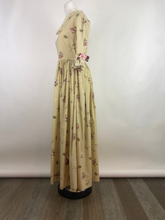 Floral Colonial Cosplay Dress Medium Georgian Bei… - image 4
