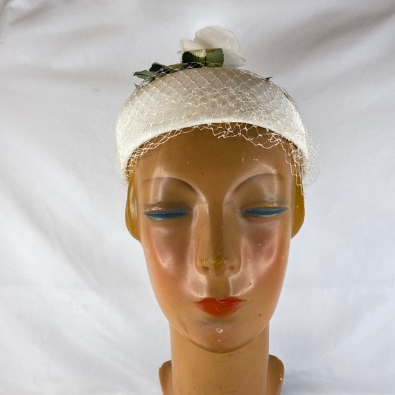 White Birdcage Bridal Hat Small Wedding Veil Rose… - image 2