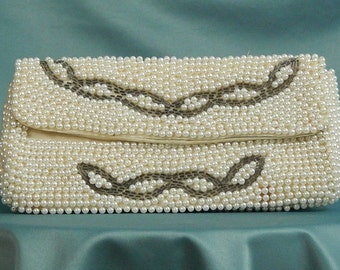 White Pearl Beaded Small Clutch Silver Bugle Beads 60's Sixties Made in Japan Evening Bag Prom Wedding Formal