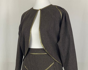 Brown Minimalist Skirt Suit XS 4 Geoffrey Beene Part Two 80's Deadstock Gray Gold Trim Pleat Front Raglan Sleeve Bolero One Button Jacket