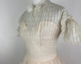 Blush 50's Bridesmaid Dress XS Lace Formal 50's Prom Pale Pink Extra Small Long Wedding Bow Bodice Mid Century Net Lace Modest