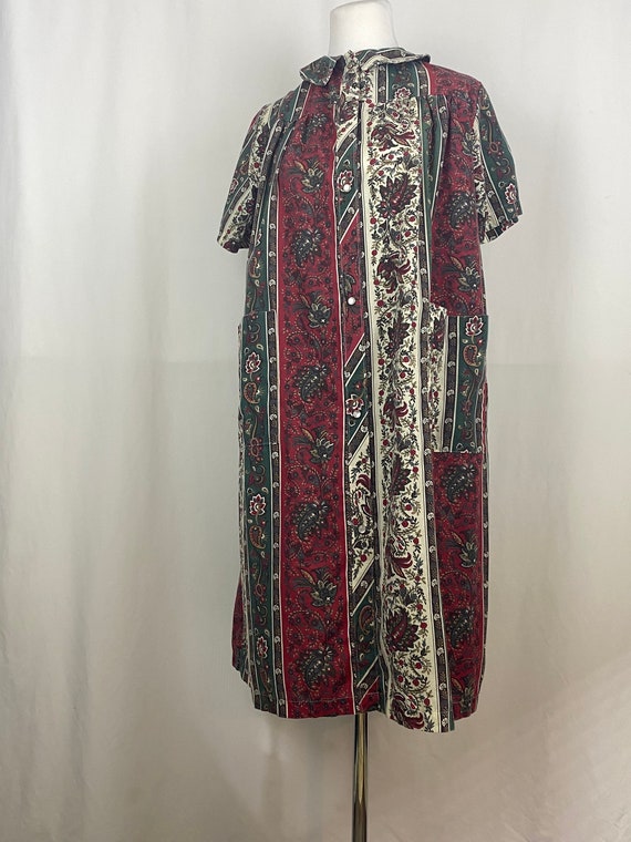 Red Paisley House Dress Small 80's Lounge Dress R… - image 1