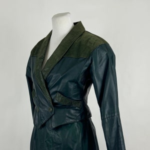Green Leather 80&#39;s Skirt Suit Small AS IS 2 Piece Cropped Jacket Pencil Skirt Forest Green Olive Collar Pelle Cuir Long Sleeve Pebble Suede