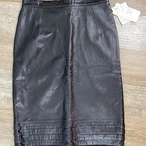 Black Leather Pencil Skirt Medium 80&#39;s Eighties Preppy Deadstock Studio Moda Slit Ruffled Bottom Career Skirt