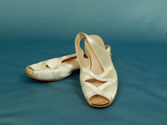 daniel green slippers narrow