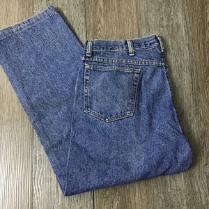 Mom Jeans High Waisted Large 33&quot; Waist 26.5&quot; Inseam Medium Wash High Waist Wrangler Nineties High Waist