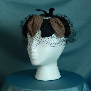 Dusty Rose Black Chiffon Pillbox 50&#39;s Fifties Black Velvet Netting Veil Bow Detail Hat Women&#39;s Hat
