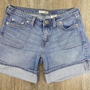 Levis 545 Blue Jeans Shorts Small 6 Shorts Mid Rise Waist 31” Waist 90&#39;s Nineties